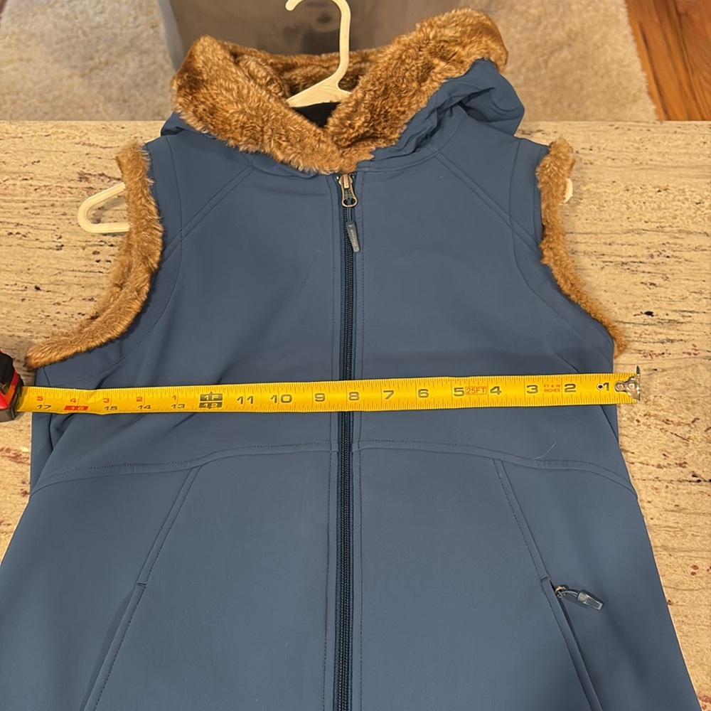 Marmot Vest, Women’s Medium - Picture 5 of 10